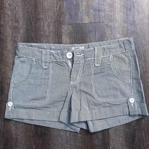 SO Pants - SO stripped shorts - Junior - 9